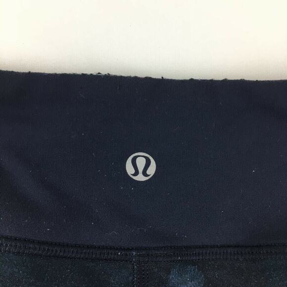 Lululemon Wunder Under Crop *Full-On Luon Blue Camo Camouflage Low Rise Size 2 - Picture 6 of 11